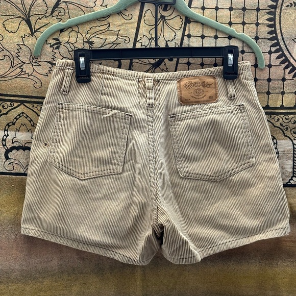 Vintage Baxis Tan Cordorouy Shorts - Picture 3 of 7